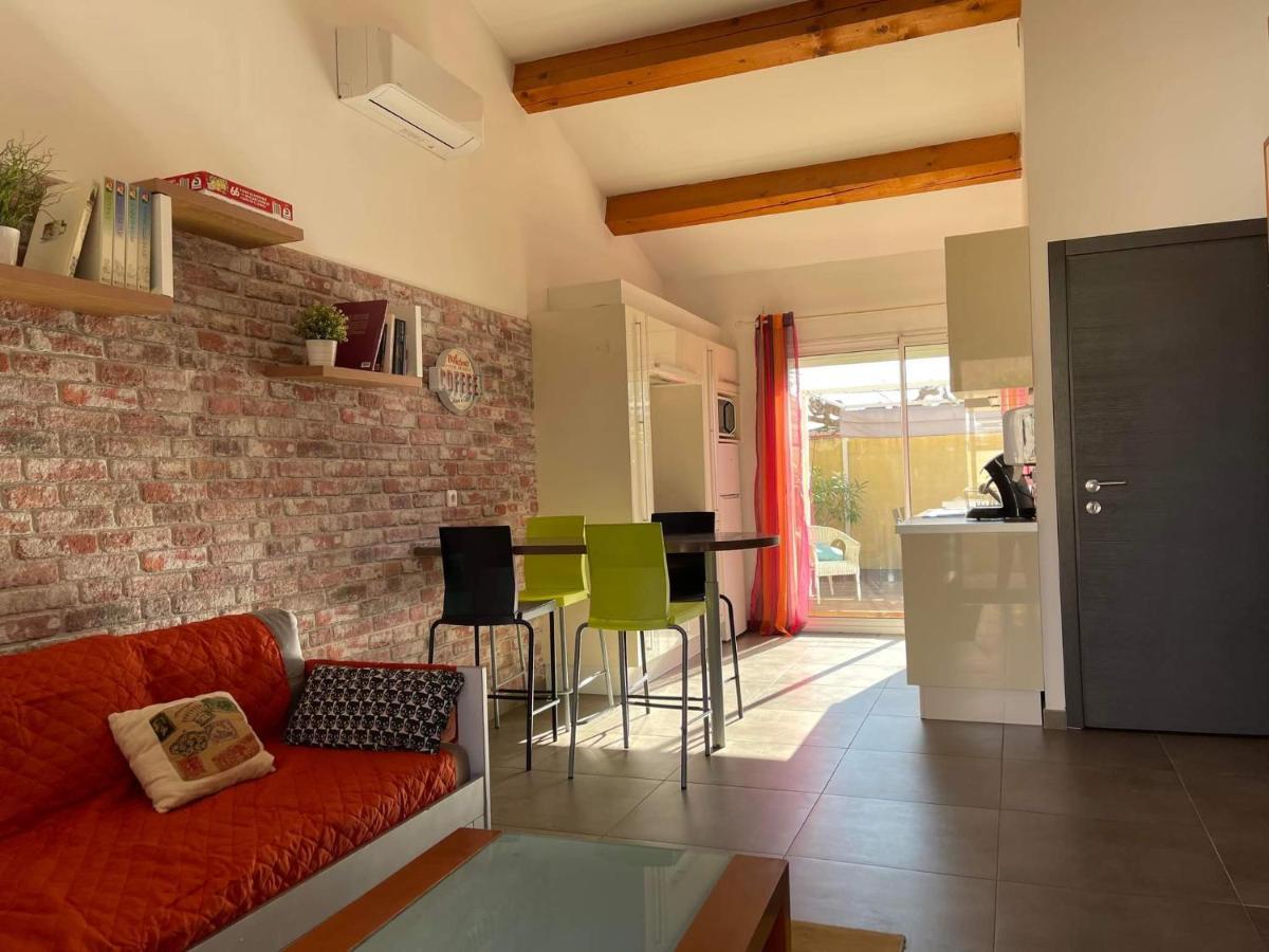 Maison F2, Neuve Au Calme Avec Jardinet La Crau Exterior photo